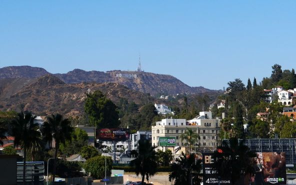 Знак Hollywood