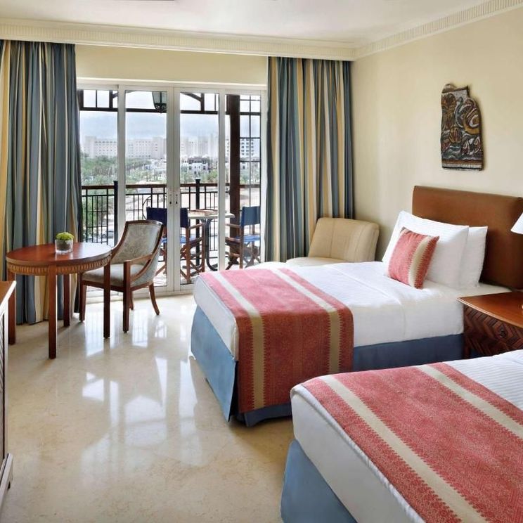 Отели 4*, Отели 5*