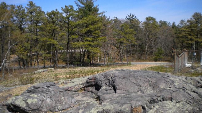 На вершине холма