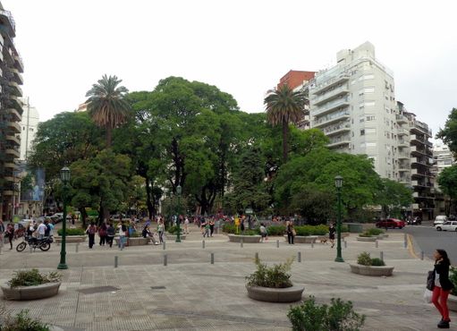 Площадь Гуэме
в Буэнос-Айресе, также известная как «Вилла Фрейда» или Гуадалупе