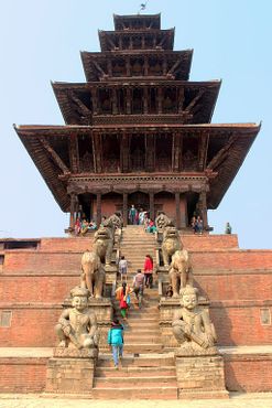 Храм Ньятапола в Бхактапуре, Непал