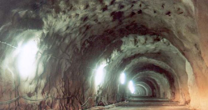 Подземный туннель лаборатории