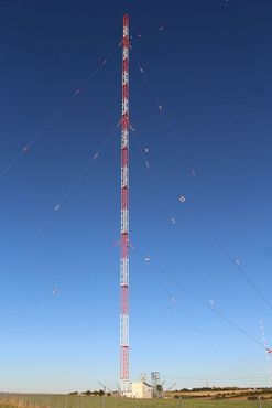 Восточная мачта резервной антенны