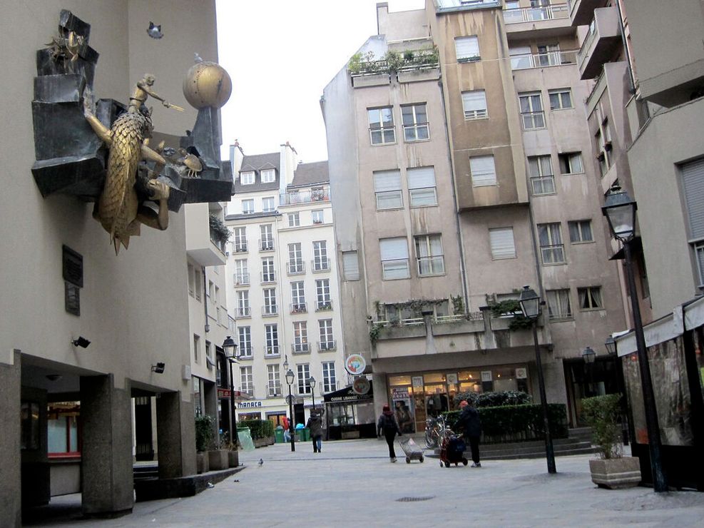 Защитник времени: где находится и что посмотреть рядом