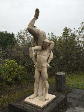 Статуя Гейсир Глима