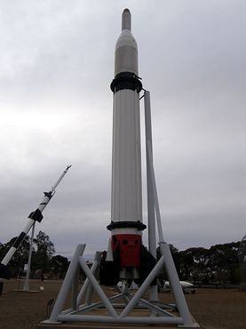 Ракета "Черный рыцарь" на выставочной площадке в городке Вумера, Южная Австралия