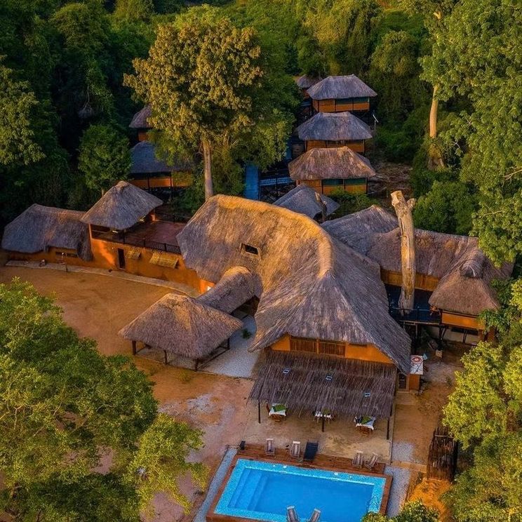 Бутик-отели, Отели 5*, Лоджи, Шале