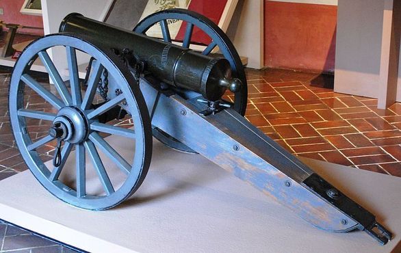 Французская пушка времён Франко-мексиканской войны