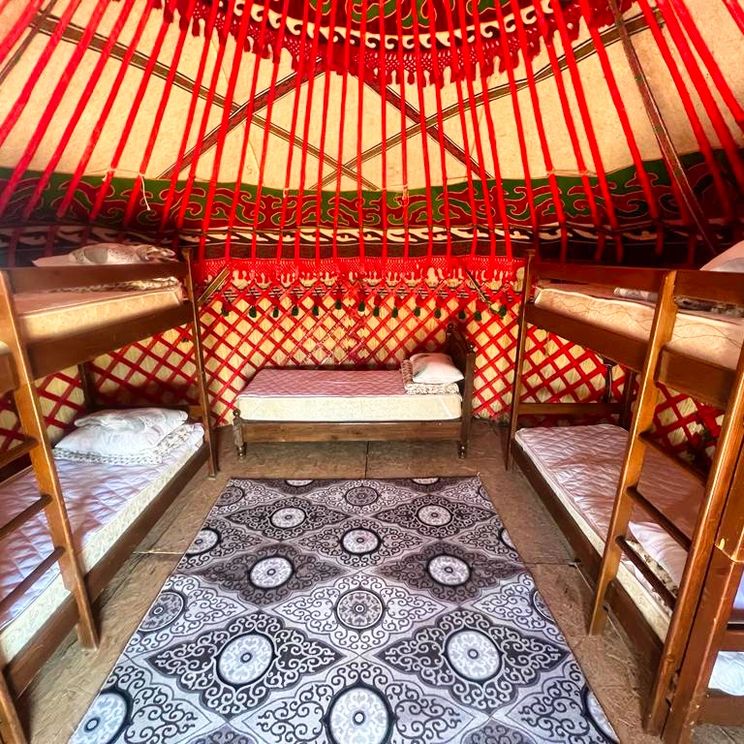 Гостиницы 3*, Юрта