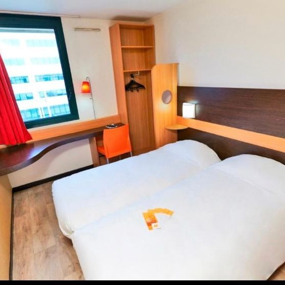 Отели 1-2*, Гостевые домики, Отели 3*, Апартаменты