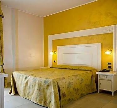 Отели 4*