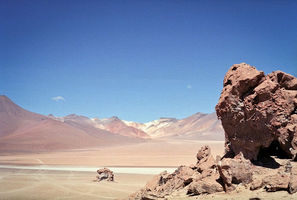 Desert day. Пустыня Сальвадора дали. Пустыня дали Боливия. Пустыня Сальвадора дали Боливия фото. Пустыня сур.