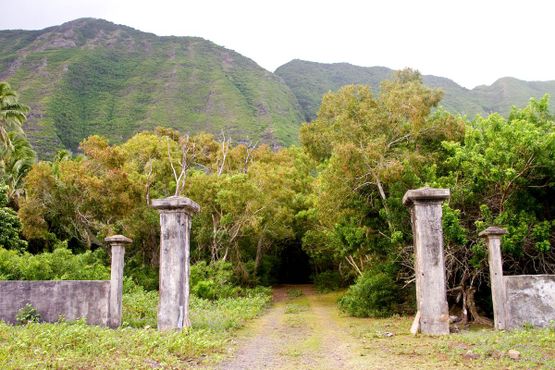 Въезд в колонию