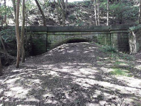 Портал туннеля XIX века