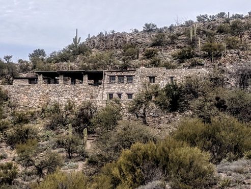 Центр для посетителей и сувенирный магазин