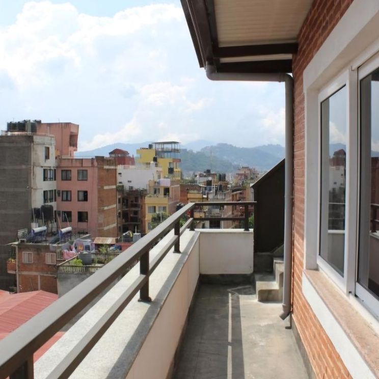 Отели 1-2*, Отели 3*