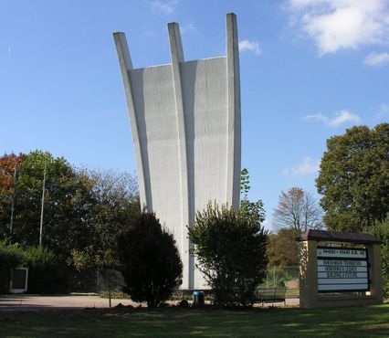 Памятник воздушному мосту во Франкфурте