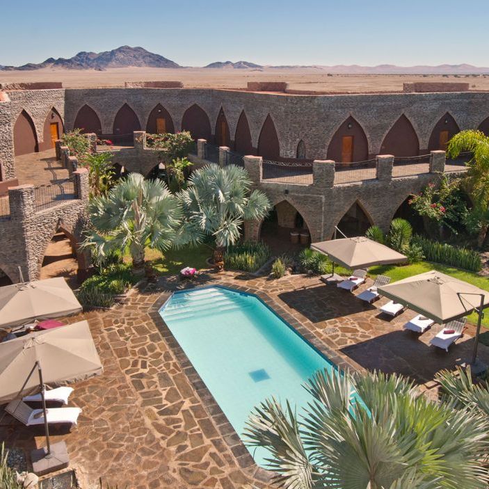 Отели 4*, Лоджи