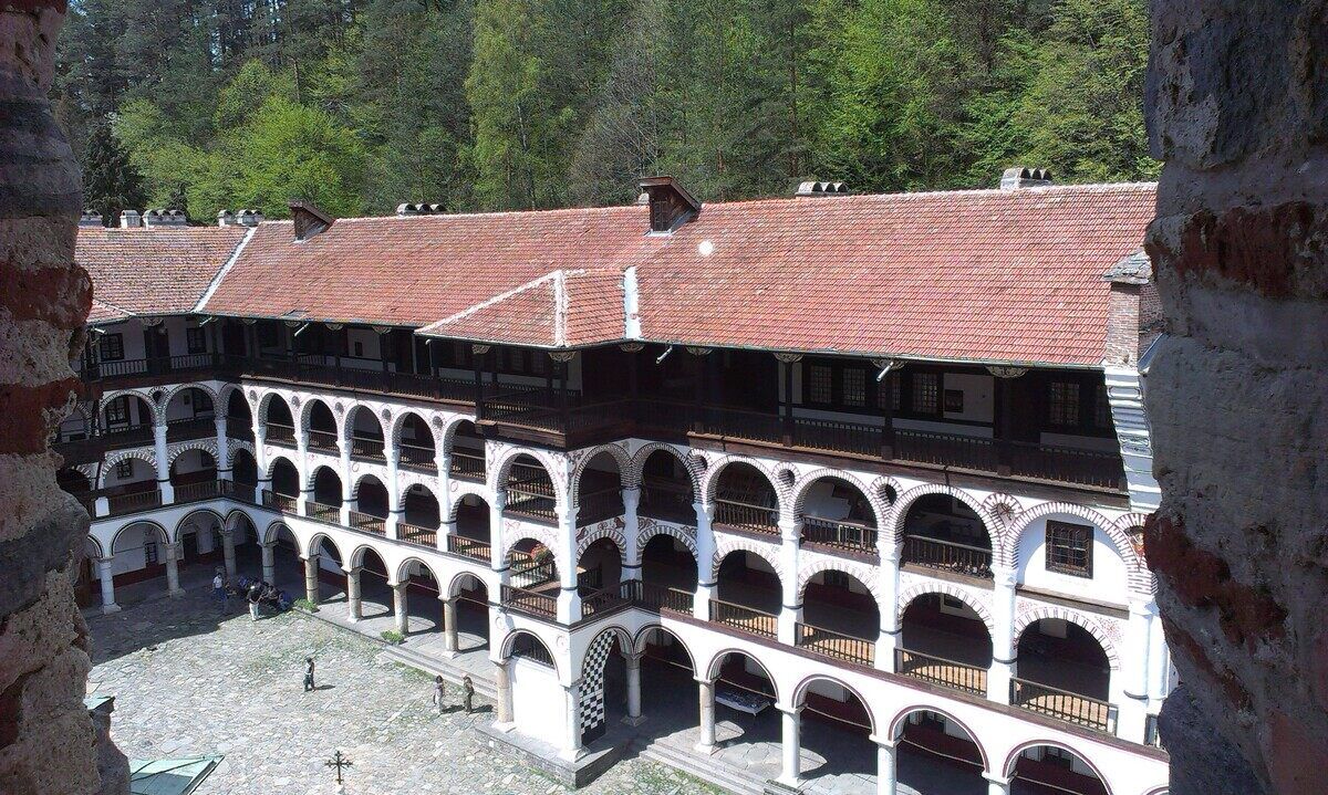 Рильский монастырь болгария фото