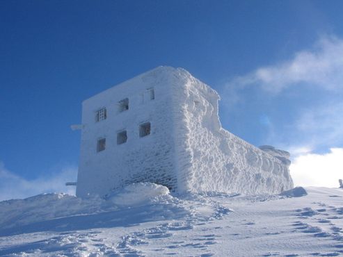 Обсерватория на горе Поп-Иван