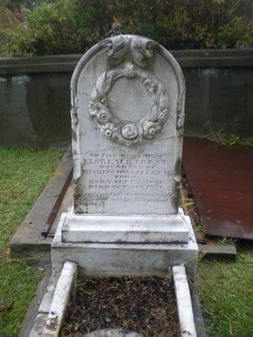 Надгробие на могиле Флоренс Айрин Форд
