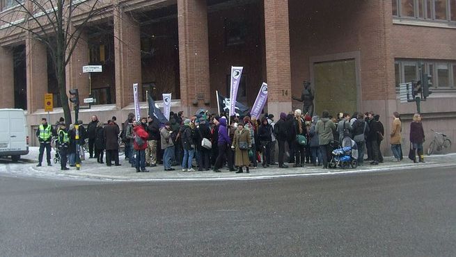 Протесты перед судом над основателями The Pirate Bay