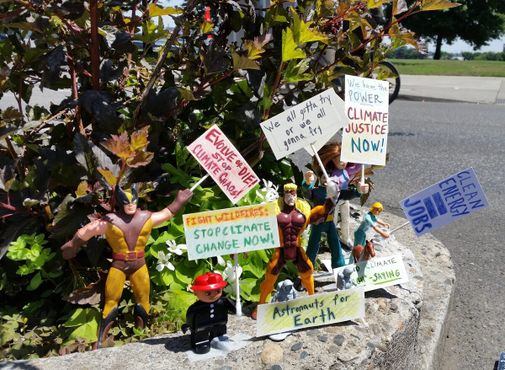 Акция протеста против изменения климата в парке Милл-Эндс