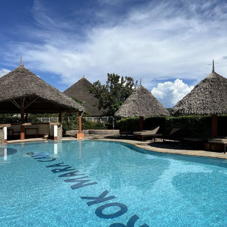 Кемпинги, Отели 4*, Лоджи