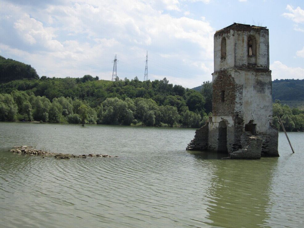 Затопленная деревня молога фото под водой