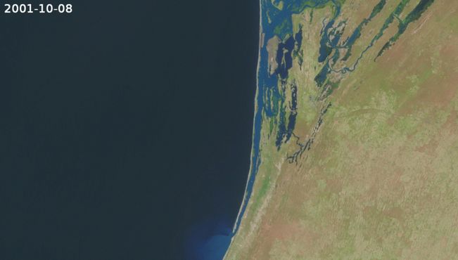 Фото со спутника, сделанное до того, как остров был «отсечён»