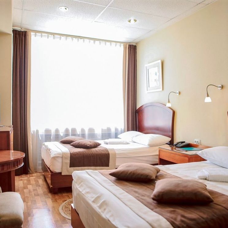 Гостиницы 3*, Глемпинги