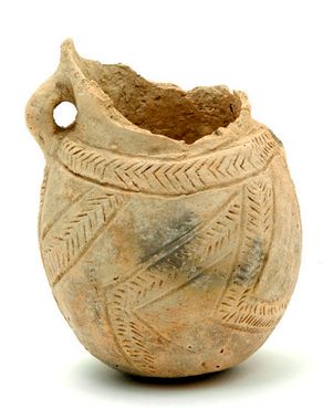 Древняя глиняная посуда
