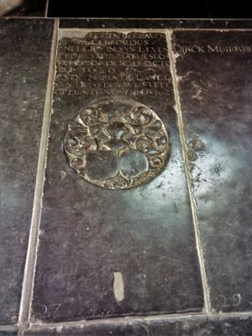 Могила Снелла. Он умер в 1626 году