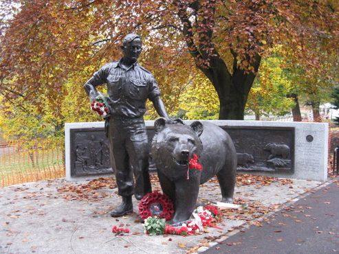 Мемориал боевого медведя Войтека