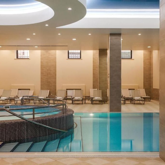 Отели 4*, Отели 5*