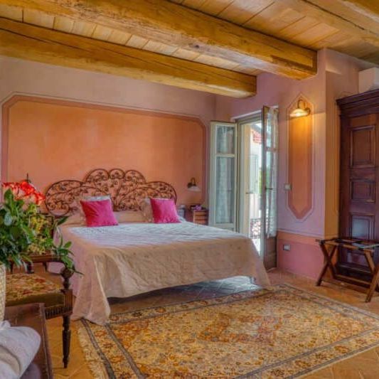 Отели 4*, Бутик-отели, Виллы