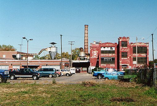 Старая гитарная фабрика до реставрации