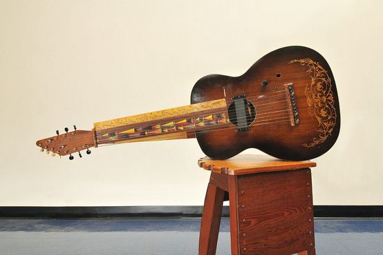 Адаптированная гитара II, 1945 год