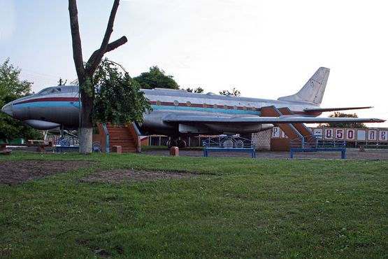 Самолет Ту-124