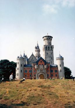 Замок Нойшванштайн из Германии