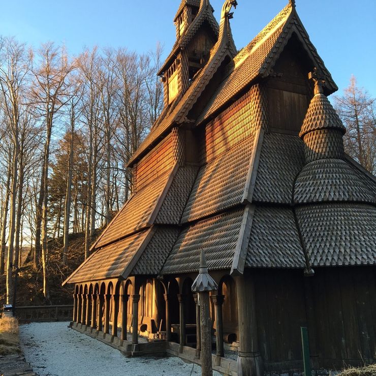 Деревянная церковь в Фантофте: где находится и что посмотреть рядом