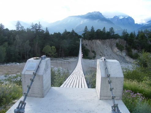 Бутанский мост