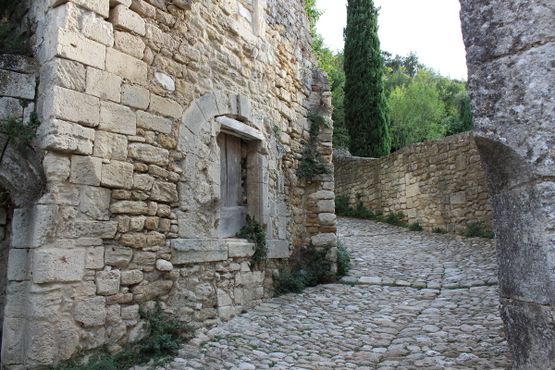 Руины Оппед-ле-Вьё