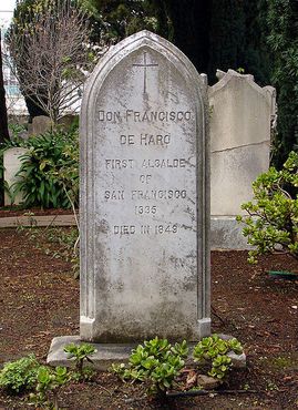 Могила Франсиско де Аро, первого алькальда Сан-Франциско