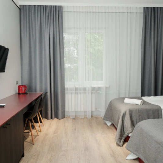 Отели 1-2*, Отели 3*