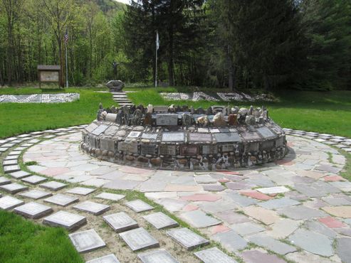 Отражающий бассейн