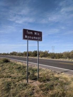 Знак у AZ Highway 79