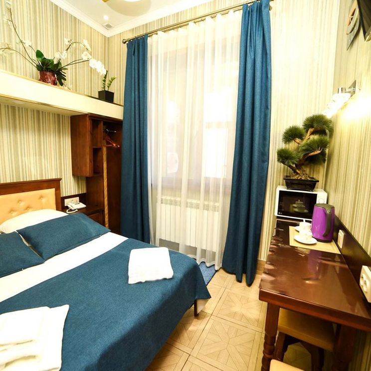 Гостиницы 3*