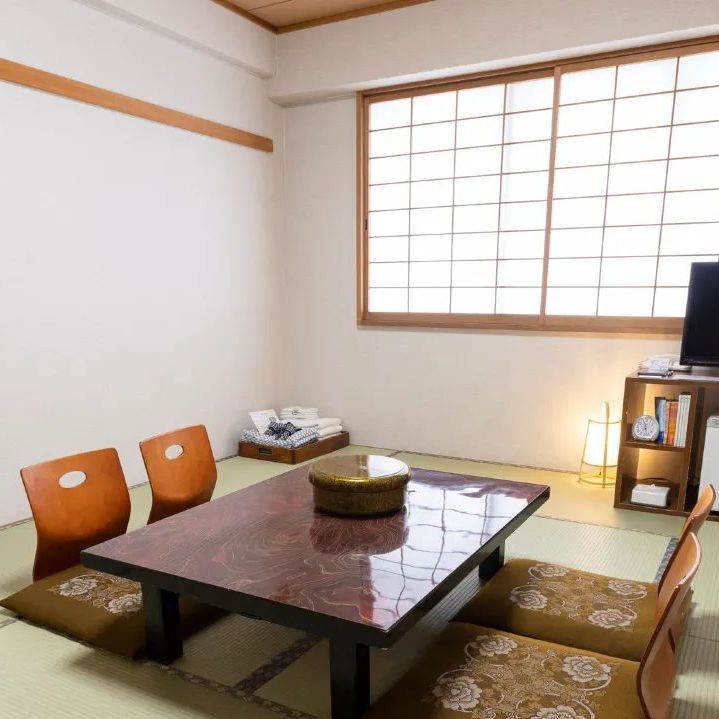 Отели 3*, Глэмпинги, Хостелы