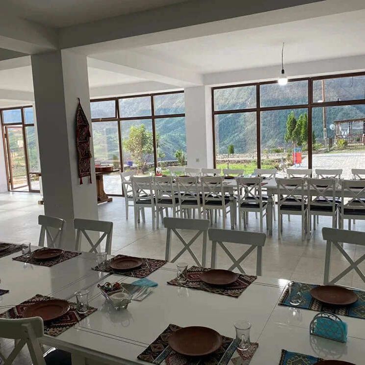 Отели 1-2*, Отели 4*